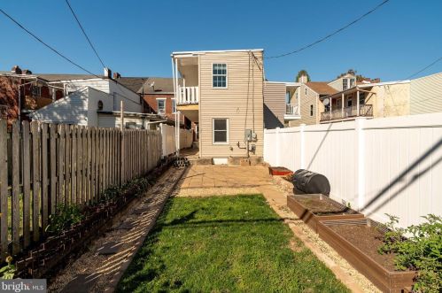322 Princess St, York PA  17401-3836 exterior