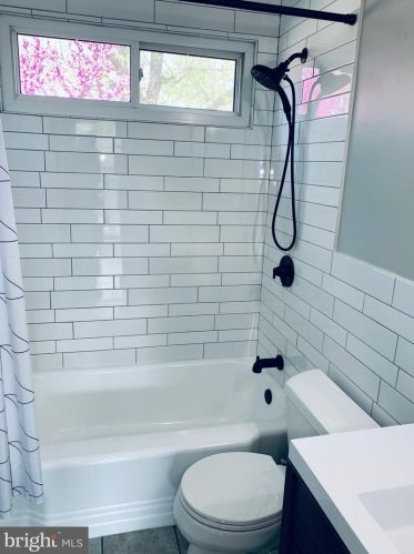 2233 Luzerne Ave, Silver Spring MD 20910-2135 exterior