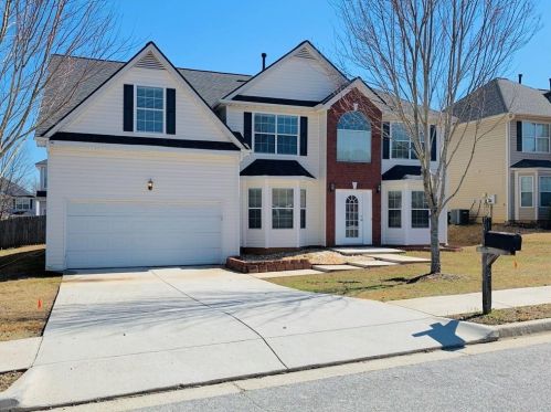 20 Silvey Dr, Porterdale, GA 30016-8584
