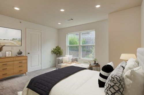 909 Highwood Dr, Atlanta GA  30344-2500 exterior