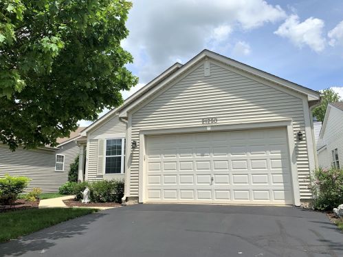 21250 Montclare Lake Dr, Joliet, IL 60403-8720