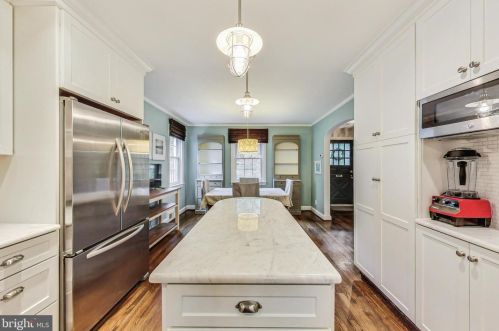 1506 Live Oak Dr, Silver Spring MD 20910-1543 exterior