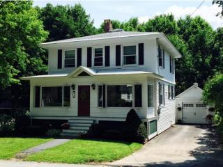 15 Wentworth St, Bridgewater, NH 03264-1420