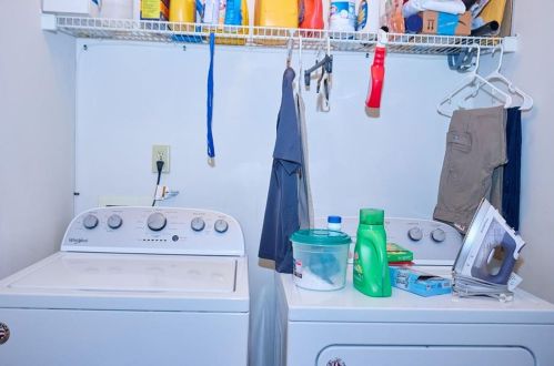 6746 Biscayne Blvd, Rex GA 30273-2245 exterior