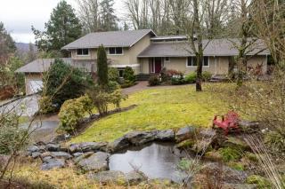 815 Yew St, Bellingham, WA 98229-8815