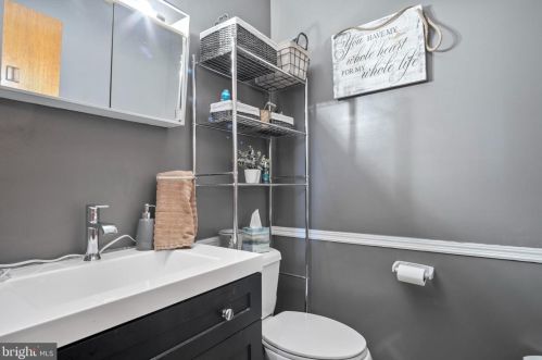 231 Alters Rd, Carlisle PA 17015-8969 exterior