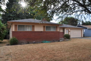 1530 Park Ter, Albany, OR 97321-2141