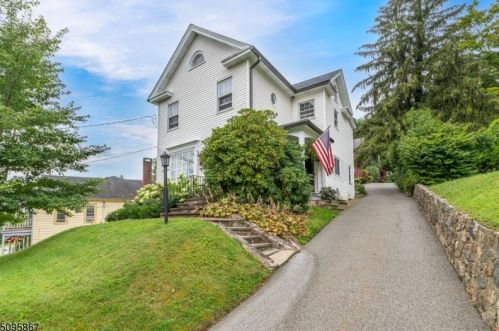 295 Main St, Port Murray, NJ 07865-4037
