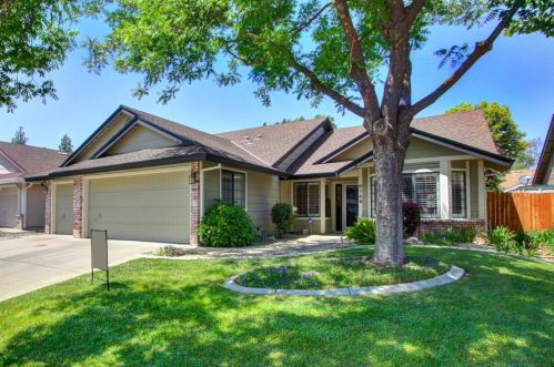 6749 Folkstone Way, Elk Grove, CA 95758-4461