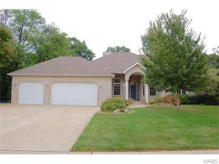 1092 Prestonwood Dr, Edwardsville, IL 62025-4139