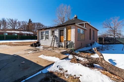 3894 Cook St, Denver CO  80205-3740 exterior