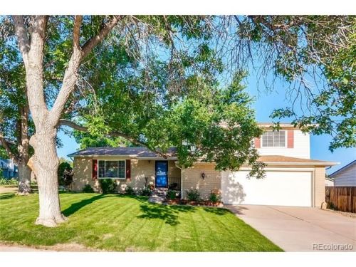 2535 Cimarron St, Aurora, CO 80014-2305