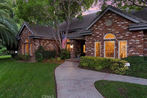 7625 Berne Ct, Riverside, CA 92506-5436