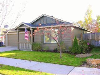 2900 Deschutes Ave, Eagle Crest, OR 97756-7091