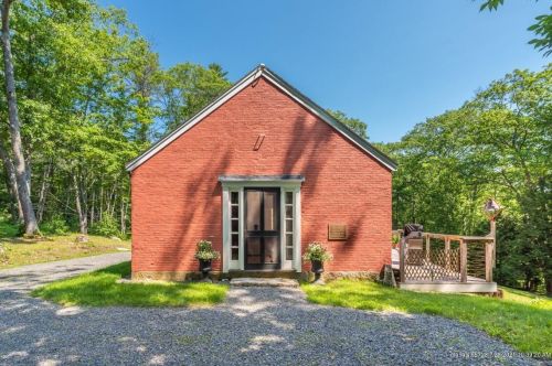 245 River Rd, Edgecomb, ME 04556-3411