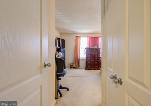 3829 Chesterwood Dr, Silver Spring MD 20906-2862 exterior