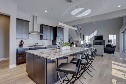 27661 Lakeview Dr, Aurora CO 80016 exterior