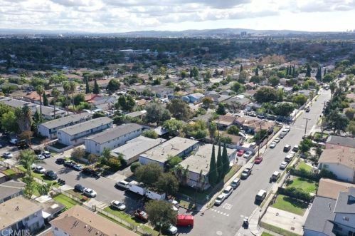 1146 Brk St, Santa Ana CA 92704-1511 exterior