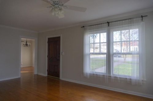 4113 Curzon Ave, Fort Worth TX  76107-5509 exterior
