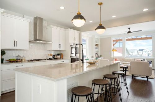 10373 58th Ave, Denver CO  80238 exterior