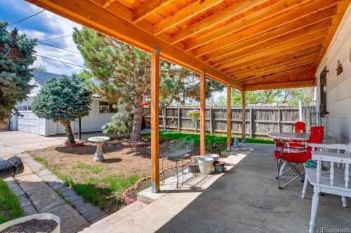 111 Meade St, Denver CO  80219-1937 exterior