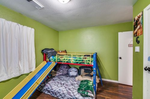 420 Farrer St, Angleton TX 77515-5027 exterior