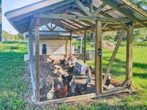 21611 Chenango Lake Dr, Angleton TX 77515-6664 exterior