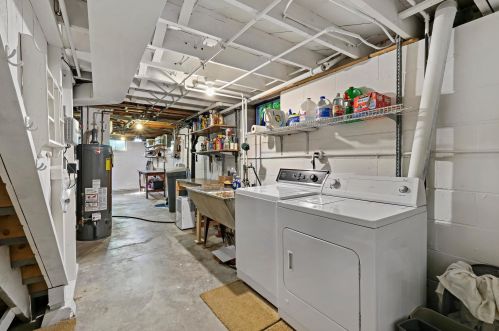 1007 Edgewater Ave, Saint Paul MN  55126-8119 exterior