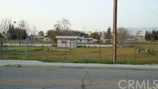 130 Thornton Ave, Hemet, CA 92543-7639