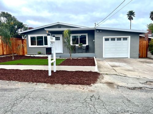 1473 Luxton St, Seaside, CA 93955-5033