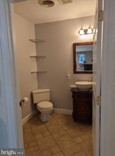 1012 Broadway, Hanover PA 17331-2500 exterior