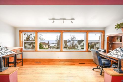 615 Skyline Pkwy, Duluth, MN 55805-1145