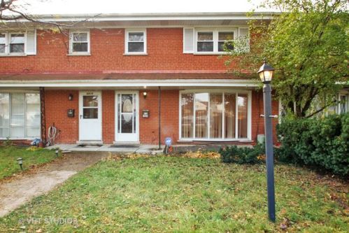 6841 Oakton St, Niles, IL 60714-3000