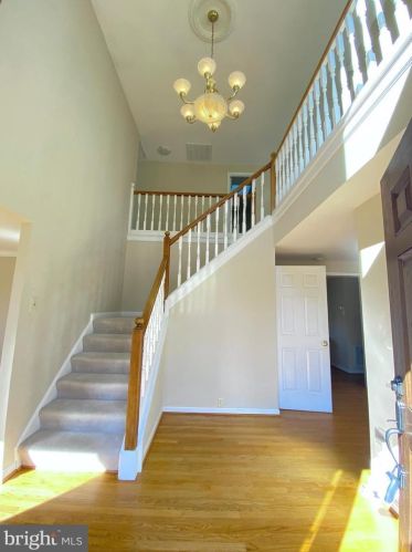 9701 Georgetown Pike, Great Falls, VA 22066-2618