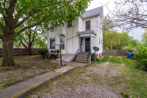 409 Water St, Swygert IL  61764-2023 exterior