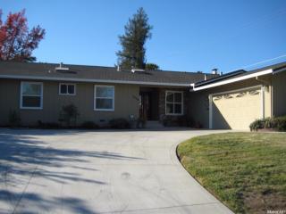 4419 Northampton Dr, Carmichael, CA 95608-1556