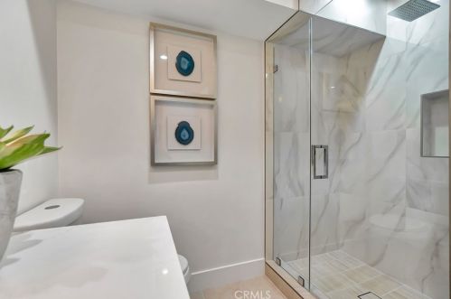 5892 Bellfield Ln, Huntington Beach CA  92648-1041 exterior