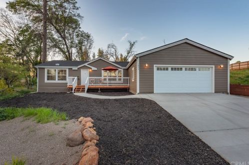 1853 Arrowhead Dr, Paradise, CA 95969-6001