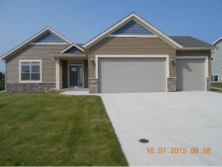 875 Golfview Ave, Zumbrota, MN 55992-7336
