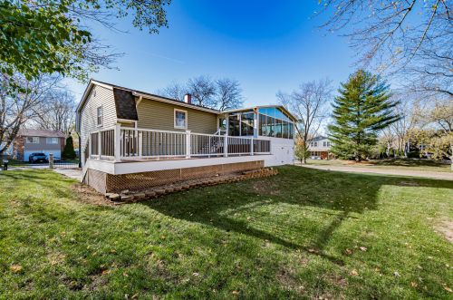 418 Liberty Dr, Lemont IL  60440-1217 exterior