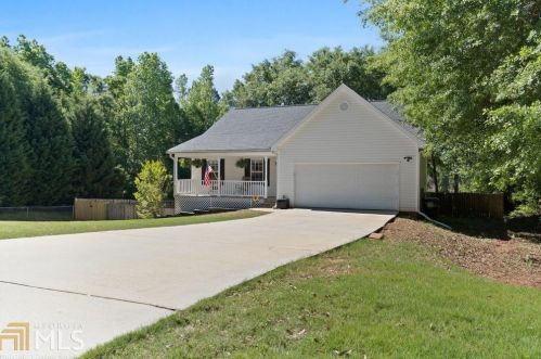 2039 Big Cypress Ln, Locust Grove, GA 30248-2642