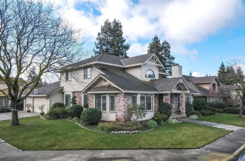 2680 Carriage Ct, Turlock, CA 95382-2964