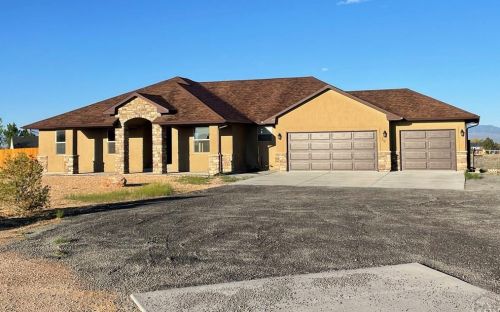 39 Mcculloch Blvd, Pueblo CO  81007-4444 exterior