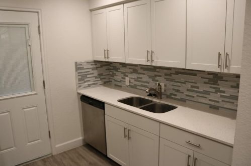 1304 Falcon Cv, Austin, TX 78745-1808