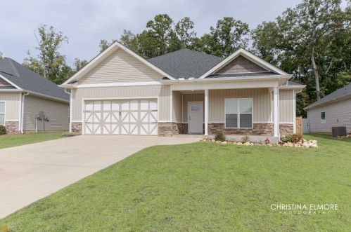 705 Adirondac Way, Bonaire, GA 31005-5605