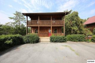 1547 Rainbow Ridge Rd, Pigeon Forge, TN 37862-3048