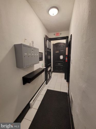 703 State St, Trenton NJ 08609-2008 exterior