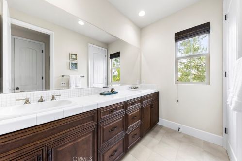248 Desert Bloom, Irvine CA  92618-8872 exterior