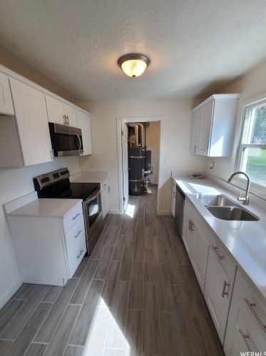 643 300, Perry, UT 84302-1936