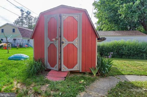 948 Walnut St, Hanover PA 17331-1523 exterior